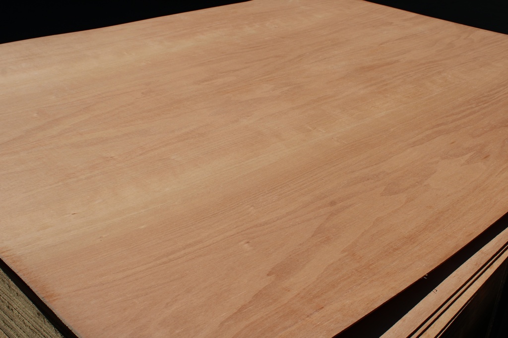 TERCIADO CURUPIXA 2,10*1,60 3 mm BB